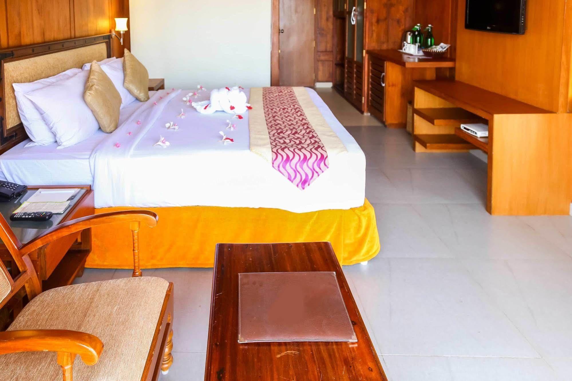 Poovar Island Resort Eksteriør bilde