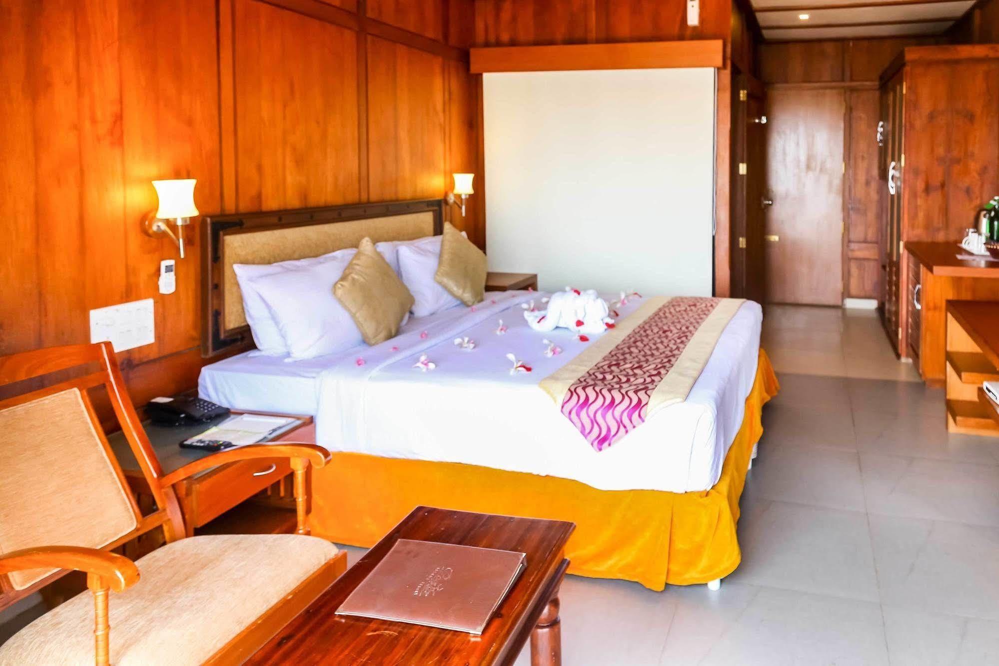 Poovar Island Resort Eksteriør bilde