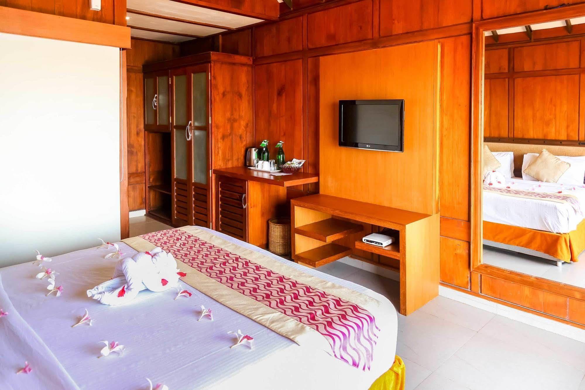 Poovar Island Resort Eksteriør bilde